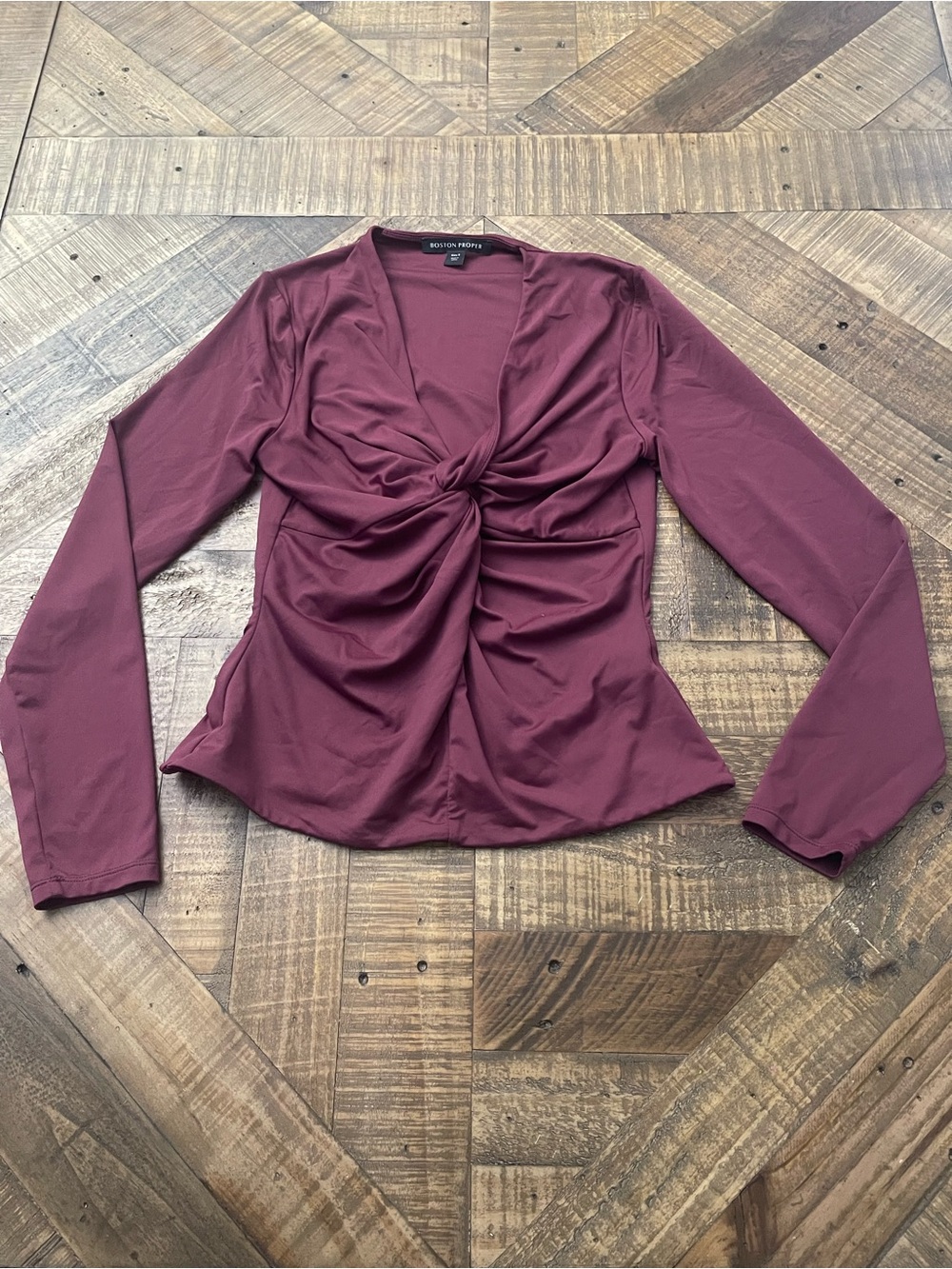 Boston Proper Contour Twist Front Knit Top – Black Cherry